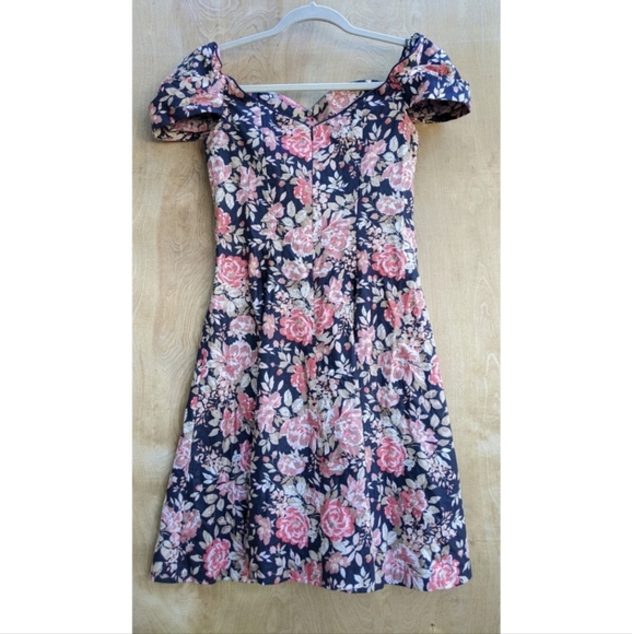 Vintage 90's Laura Ashley floral off the shoulder knee length dress 8 - Picture 4 of 9